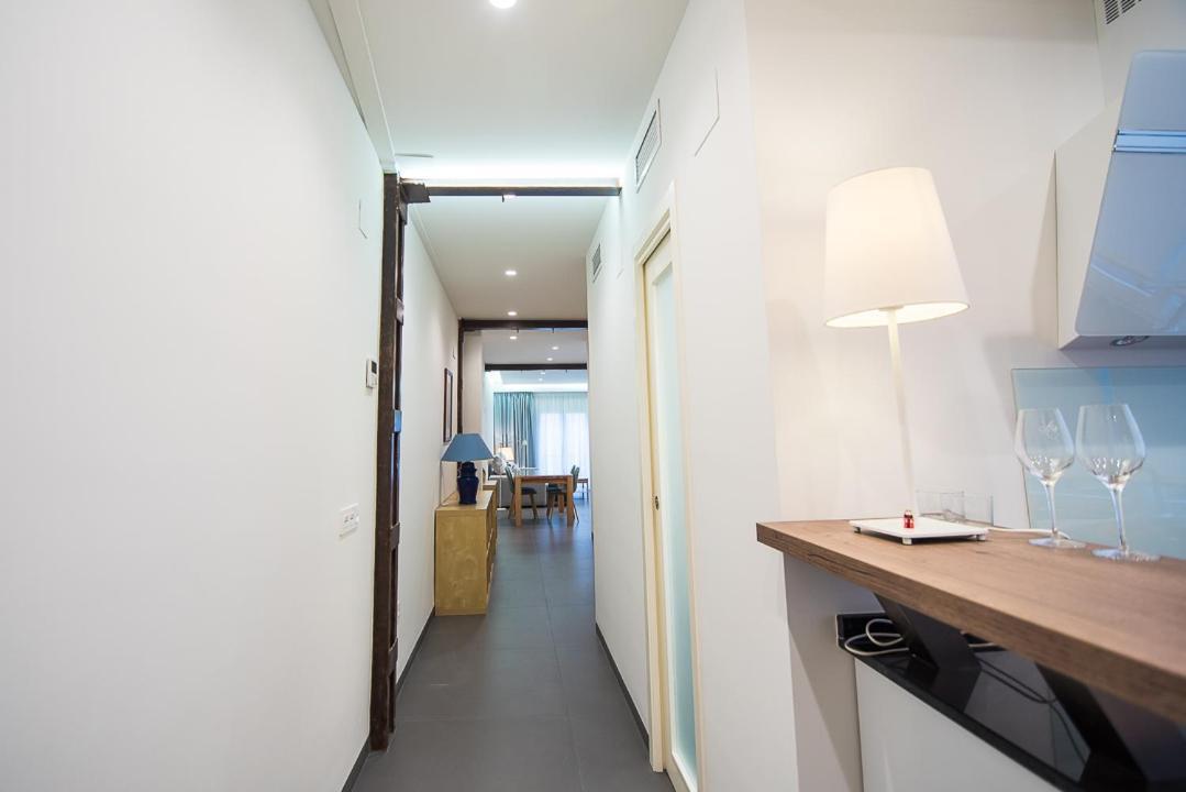 Tourist House Odonell Apartment เซบีญา ภายนอก รูปภาพ