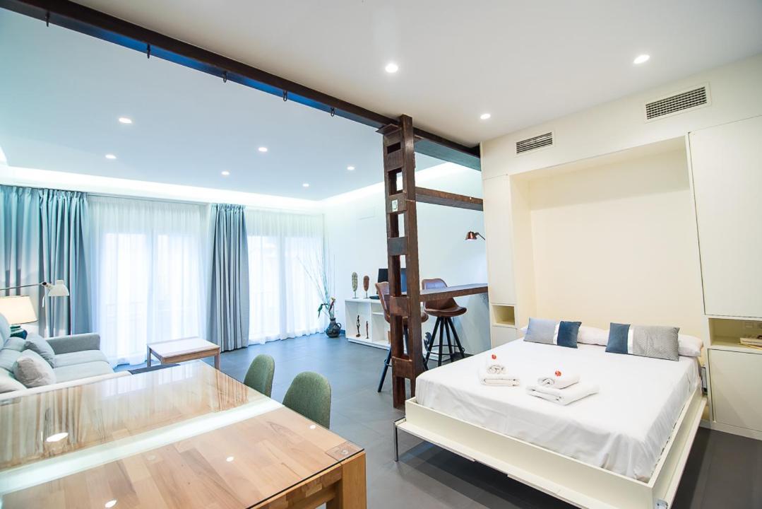 Tourist House Odonell Apartment เซบีญา ภายนอก รูปภาพ