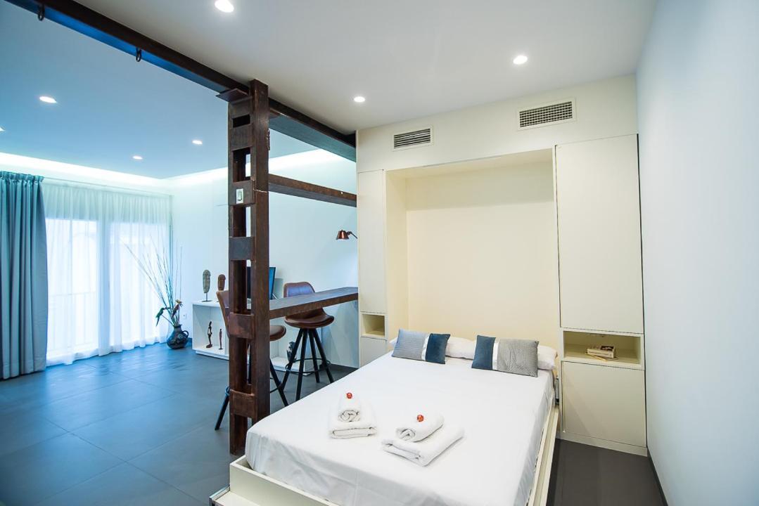 Tourist House Odonell Apartment เซบีญา ภายนอก รูปภาพ